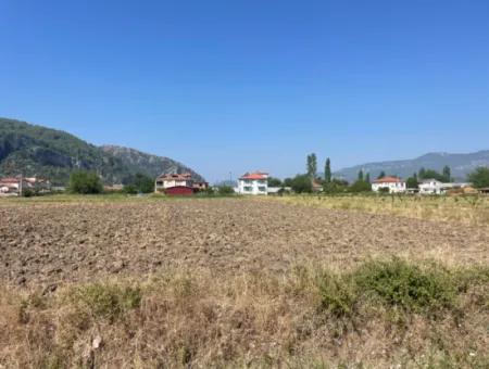 Grundstück Zum Verkauf Von 2715M2 Im Bebauten Gebiet Des Dorfes In Okçular