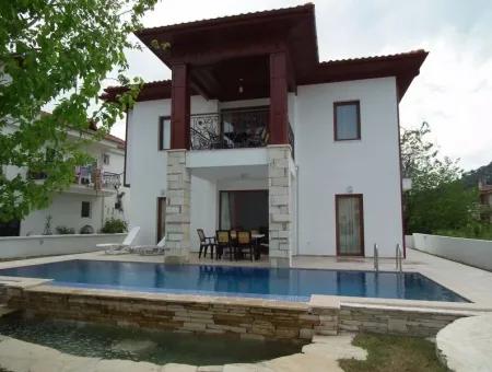 For Sale Luxury Villa In Plot Of 388M2 In 4 1 For Sale Bargain Villa For Sale Made