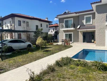 Villa For Sale In 514M2 Land In Dalyan Gülpinar