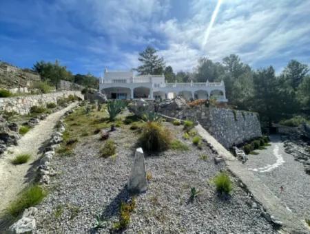 Vip Villa For Sale In 5000M2 Land With Full Sea View In Gökbel