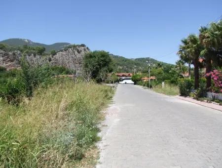 Dalyan'da Kanala Sıfır Satılık Arsa