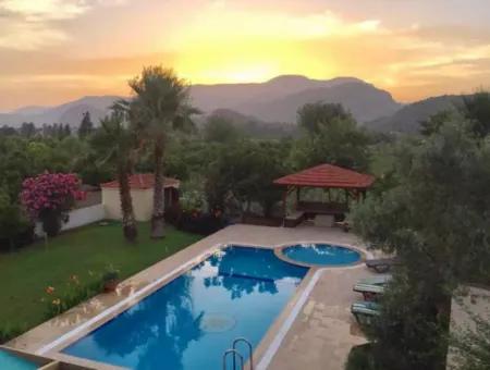 Dalyan Arıkbaşın'da Satılık Villa